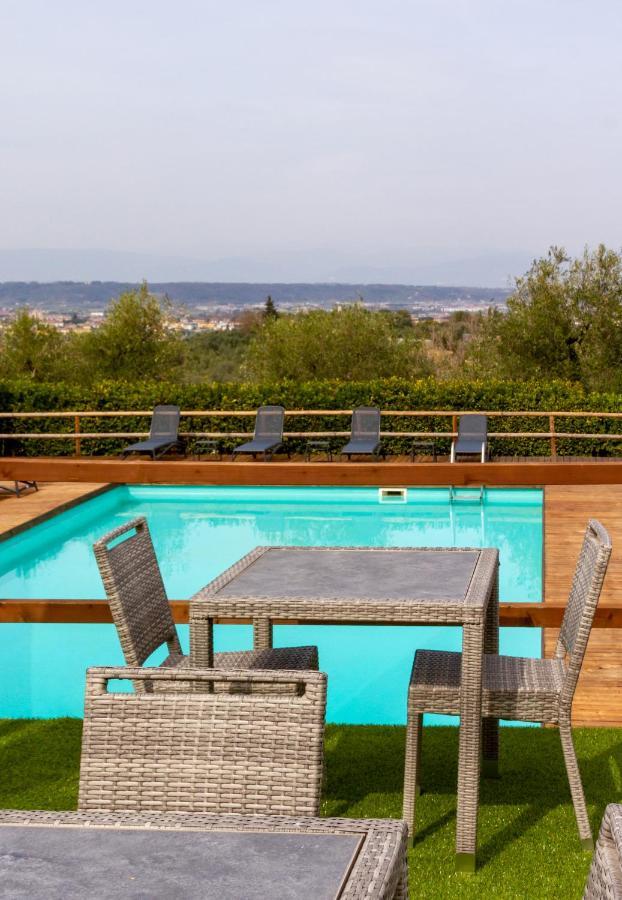 Montevecchio Apartments Монтополи-ин-Валь-д'Арно Экстерьер фото