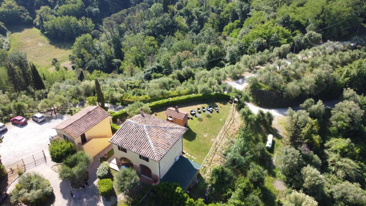 Montevecchio Apartments Монтополи-ин-Валь-д'Арно Экстерьер фото